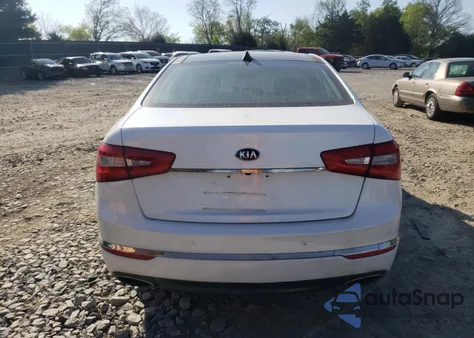 2014 Kia Cadenza Premium z USA, uszkodzony, nr VIN KNALN4D70E5156382